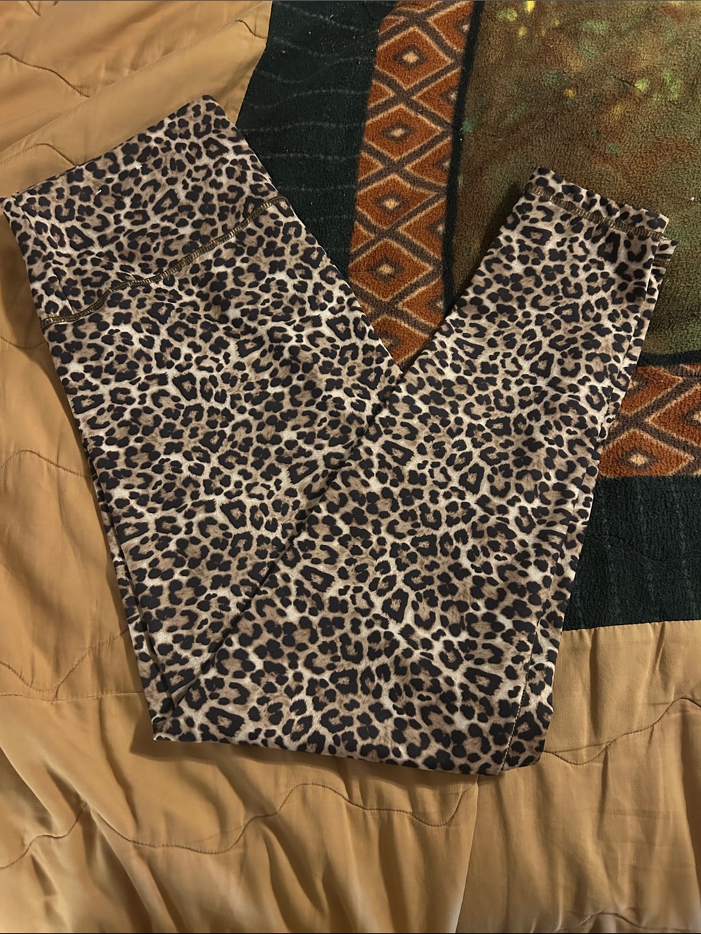 American Eagle Outfitters Brown and Black Leopard Leggings